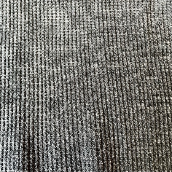 WHITE Crow trumpet sleeve distressed top, size M - Picture 8 of 9